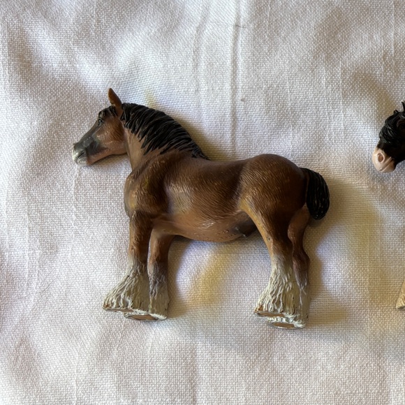 Schliech Set of 3 Horse Figurines 2 Ponies 1 Draft Horse Toys Figurines Collect - Picture 2 of 8